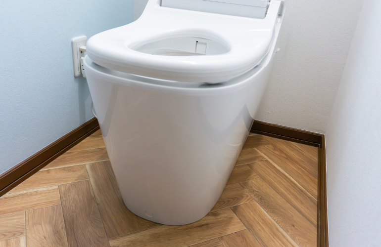 便座が割れたときの対処法！応急処置・注意点・交換費用を詳しく解説