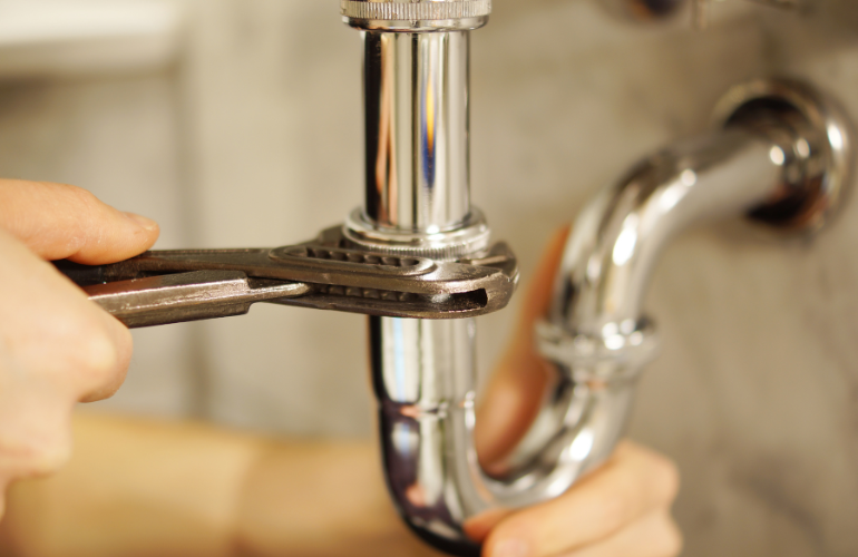 封水切れとは？原因・症状・対処法をわかりやすく解説！下水臭いときの対策も